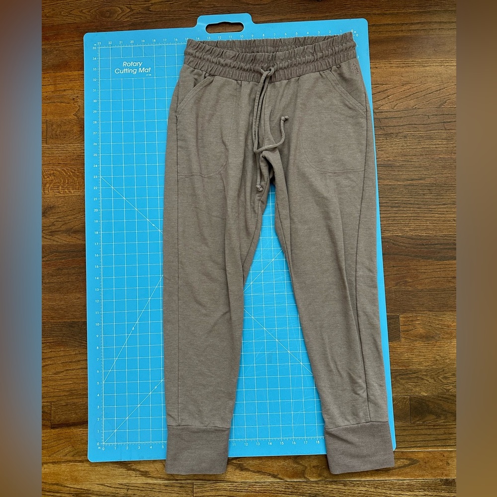 Free people sweats